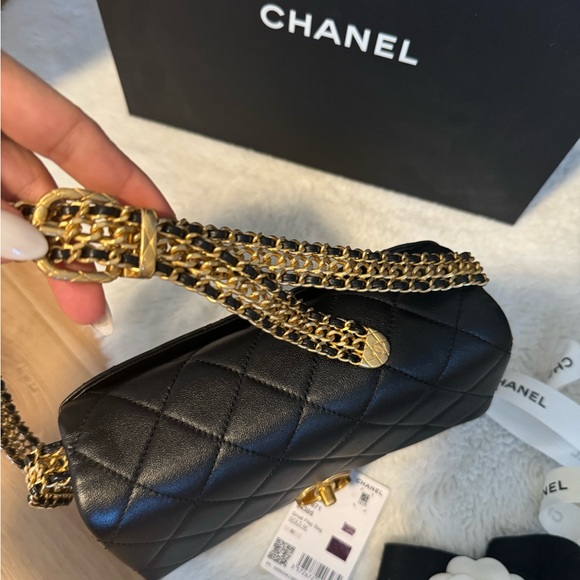Chanel Small Flap Bag 🥰💕✨ - Picture 9 of 16
